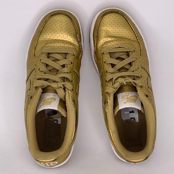 Nike Women’s Air Force 1 Gold/White Size 6.5 - Picture 9 of 11